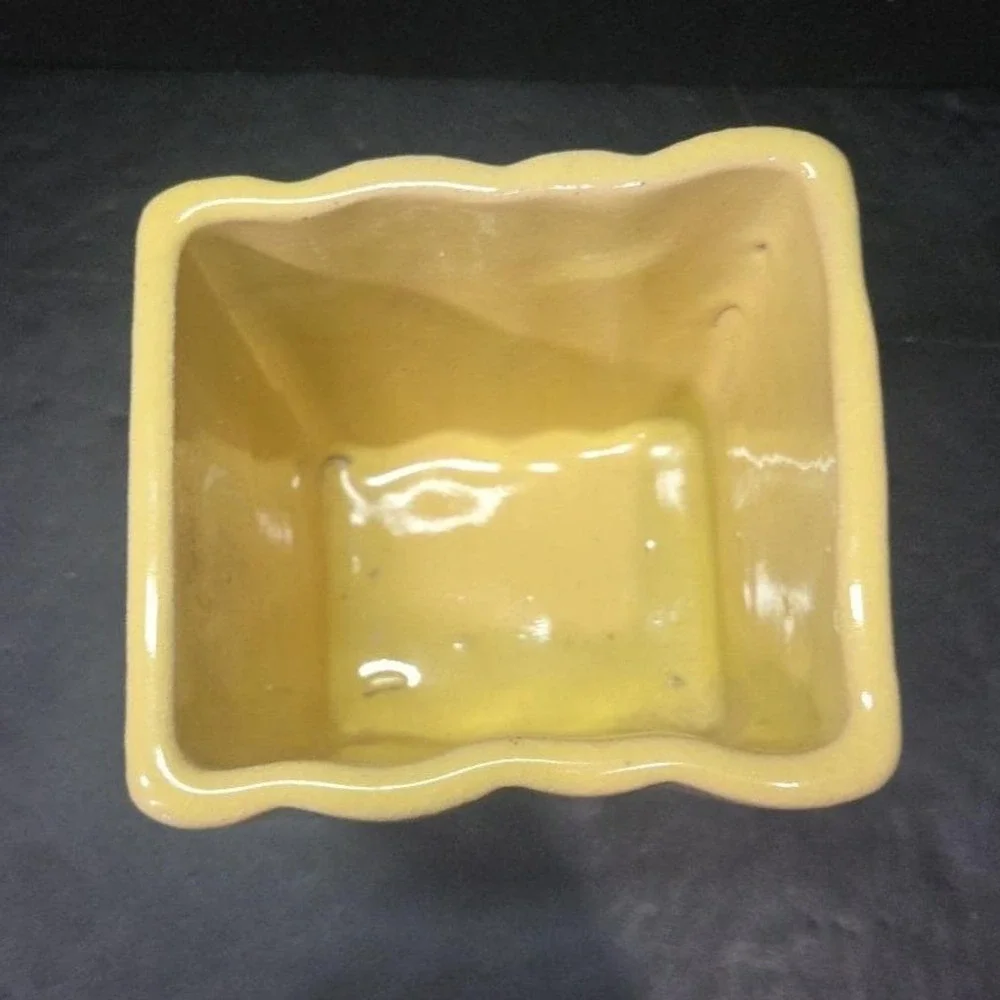 Ruffled Edge Yellow Indoor Planter, Vintage Square Ceramic Succulent Pot‎ Vase